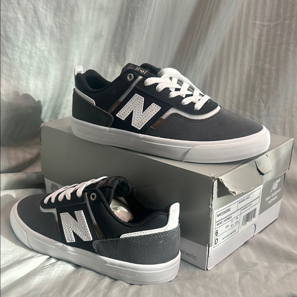 Brand new New Balance sneakers Jamie Foy Charcoal Grey Black and White Sneakers